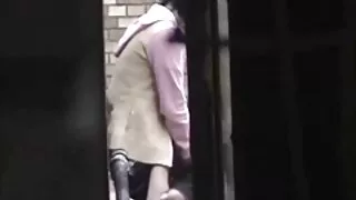 Sarışın gets mature sert porno nüfuz tarafından bir kalın bir içinde the banyo