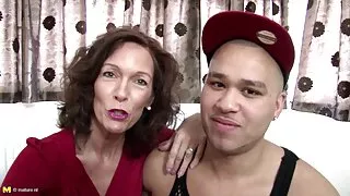 İngiliz olgun parti üzerinde milf sert porno kedi