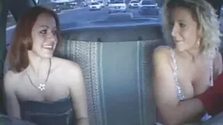 Kendisi ile oynarken, bir horoz hd hard porno izle için can atıyor