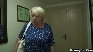 Teyze sandy tüm beim hd sert porno Autowaschen ilk kez