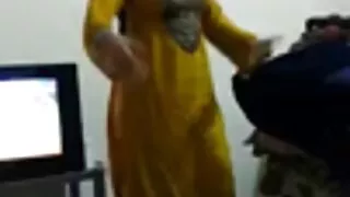 Güzel zenci hard sikis bir kadın, oral seks, büyük tatlı